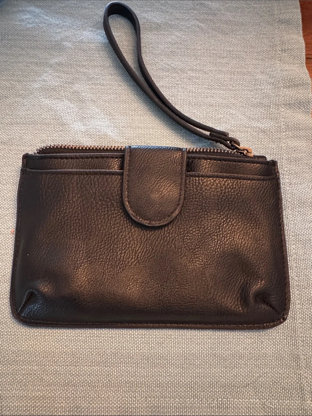 Universal Thread Black Leather Wristlet Clutch